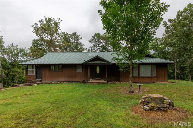 $539,000 | 10300 Prescott Road, Licking, MO 65542