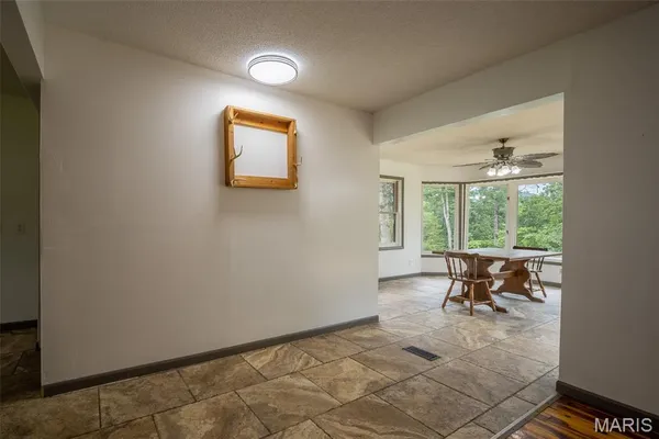 $499,000 | 10300 Prescott Road, Licking, MO 65542
