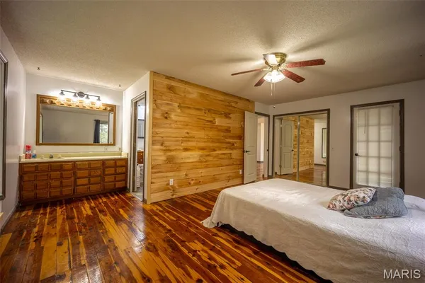 $499,000 | 10300 Prescott Road, Licking, MO 65542