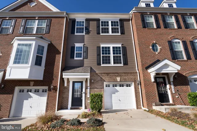 $3,200 | 9105 Fox Stream Way, Upper Marlboro, MD 20772