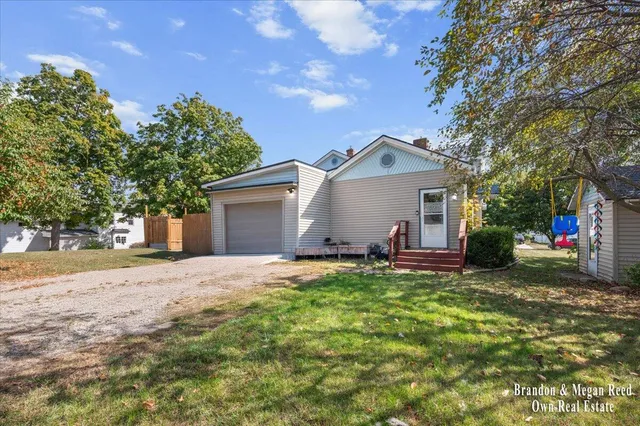 $285,000 | 112 South Grant Street, Portland, MI 48875