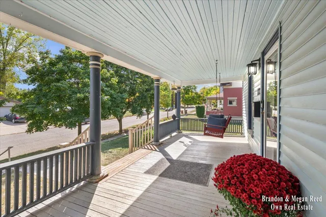 $285,000 | 112 South Grant Street, Portland, MI 48875