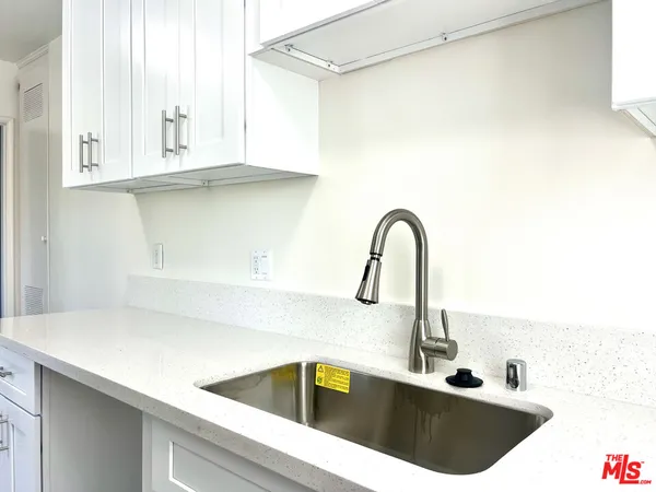 $2,495 | 1860 North Alexandria Avenue, Unit 1872, Los Angeles, CA 90027