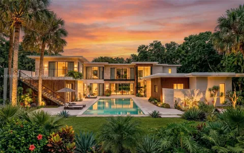 $15,900,000 | 6100 West Suburban Drive, Pinecrest, FL 33156