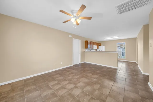 $1,395 | 8857 East Buffalo Circle, Willis, TX 77378