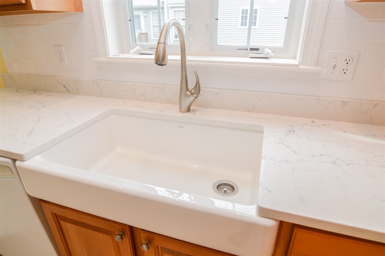 15 Hadleigh Road Windham, NH 03087 - Photo 13 of 38