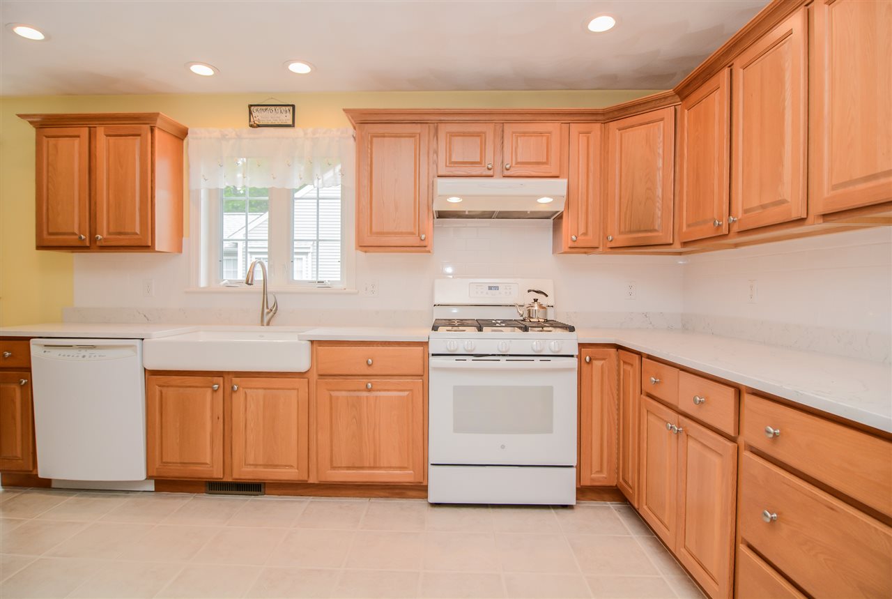 15 Hadleigh Road Windham, NH 03087 - Photo 7 of 38