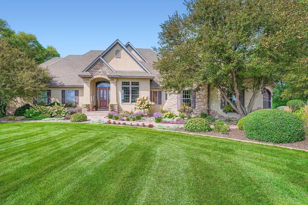 $1,390,000 | 6260 Broadview Drive, Prior Lake, MN 55372