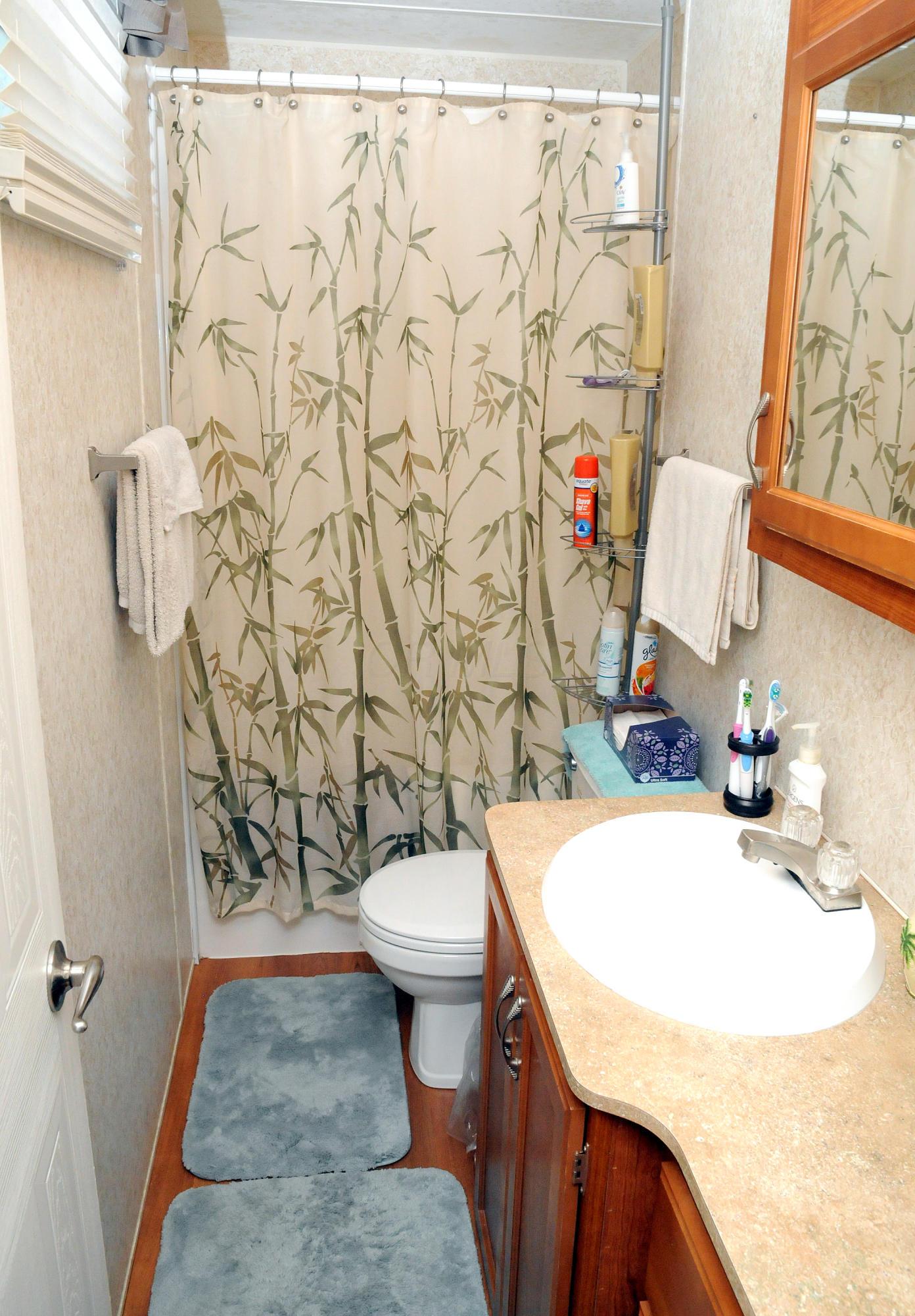 61661 Institute Road Lore City, OH 43755 - Photo 4 of 15