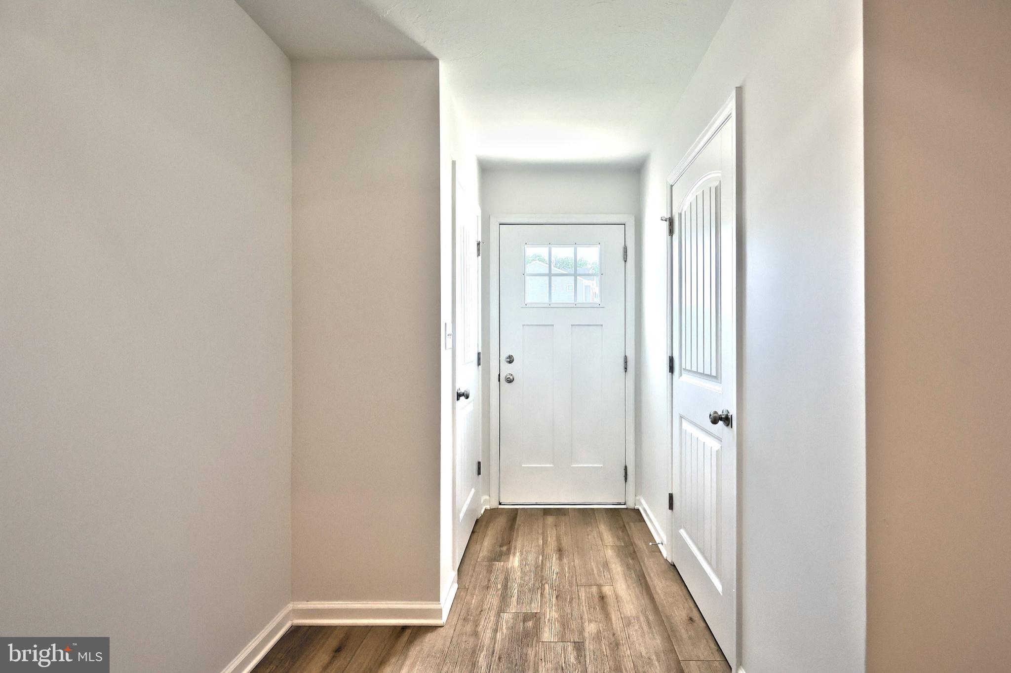 26 Pacer Drive Hanover, PA 17331 - Photo 10 of 33 Bright and inviting entryway space.