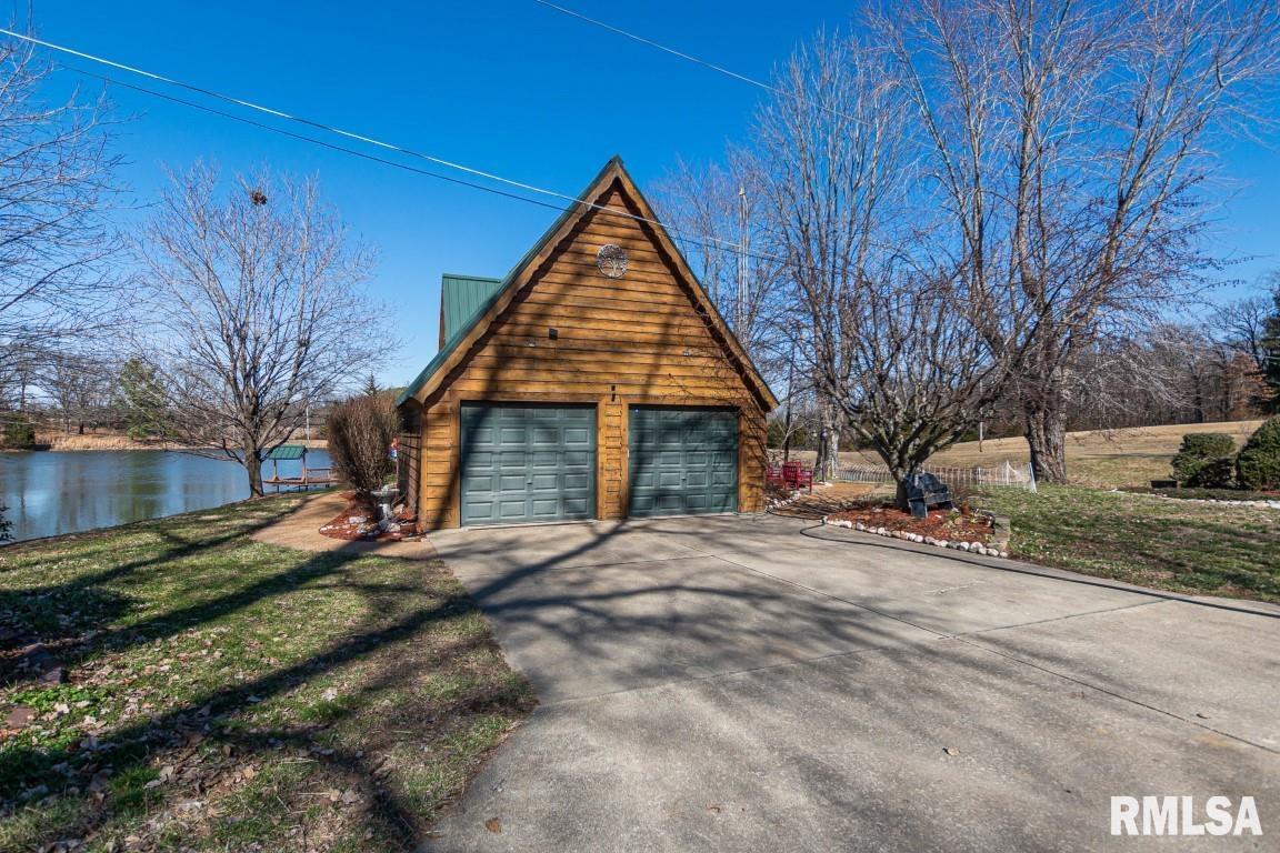 11862 East Wills Road Mount Vernon, IL 62864 - Photo 16 of 56 Gallery Image 16