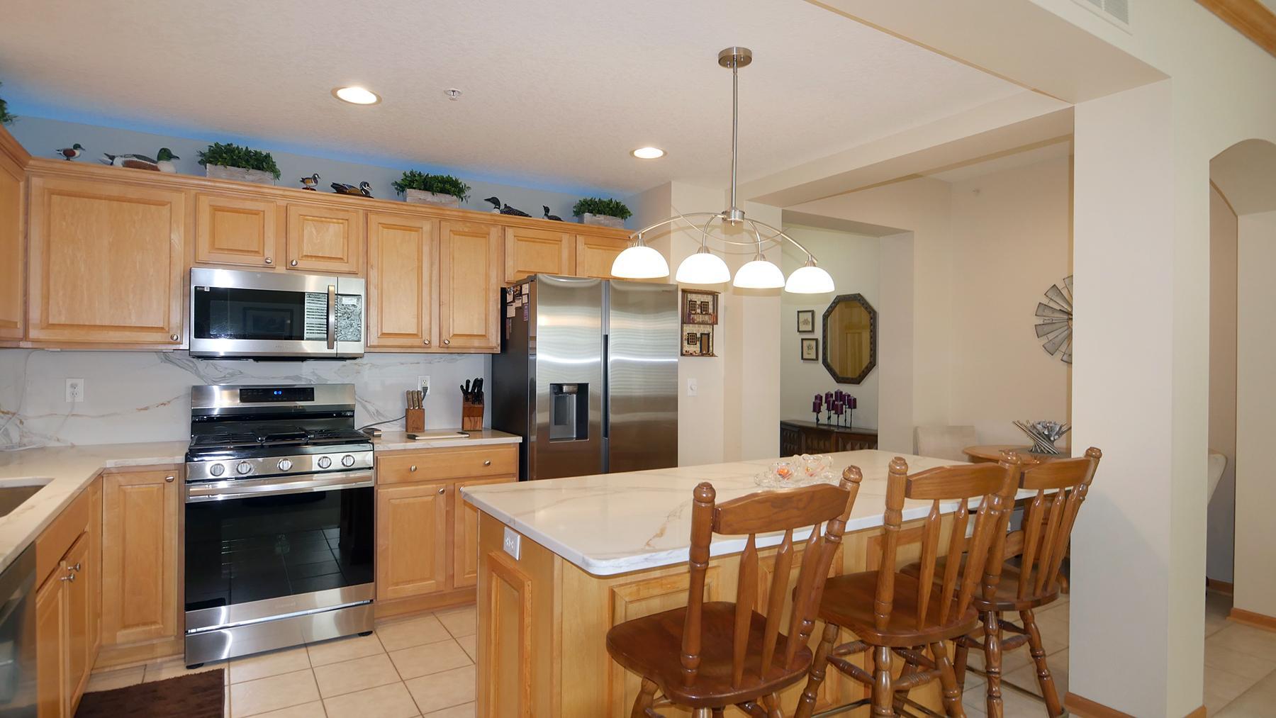 8292 Labont Way, Unit 200 Eden Prairie, MN 55344 - Photo 11 of 45 Gallery Image 11