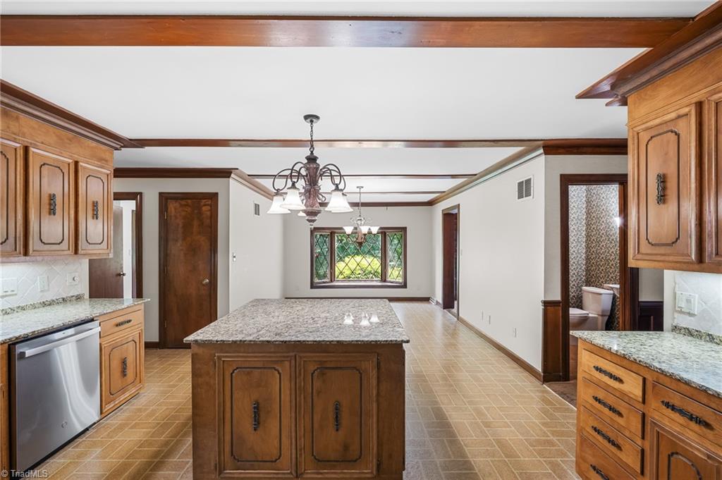 304 Cascade Drive High Point, NC 27265 - Photo 12 of 46