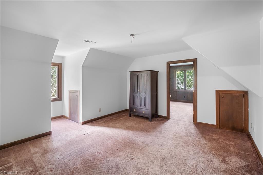 304 Cascade Drive High Point, NC 27265 - Photo 29 of 46