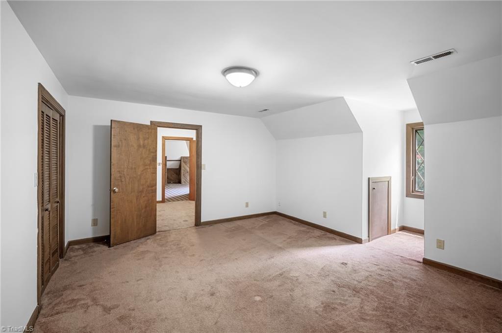 304 Cascade Drive High Point, NC 27265 - Photo 31 of 46