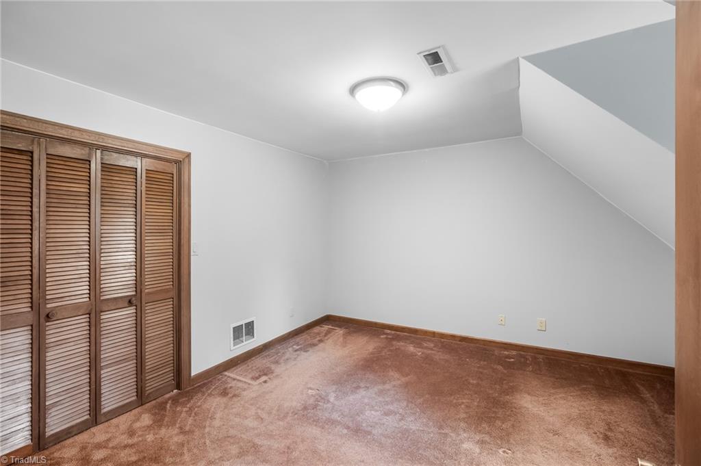 304 Cascade Drive High Point, NC 27265 - Photo 37 of 46