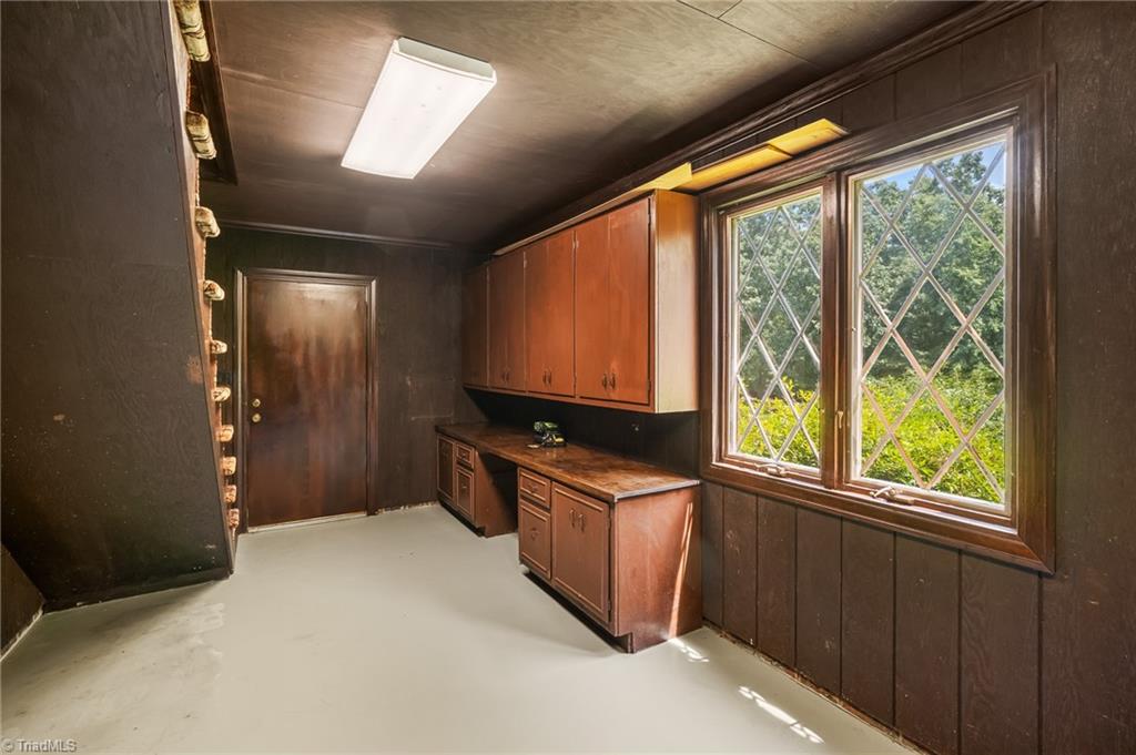 304 Cascade Drive High Point, NC 27265 - Photo 41 of 46