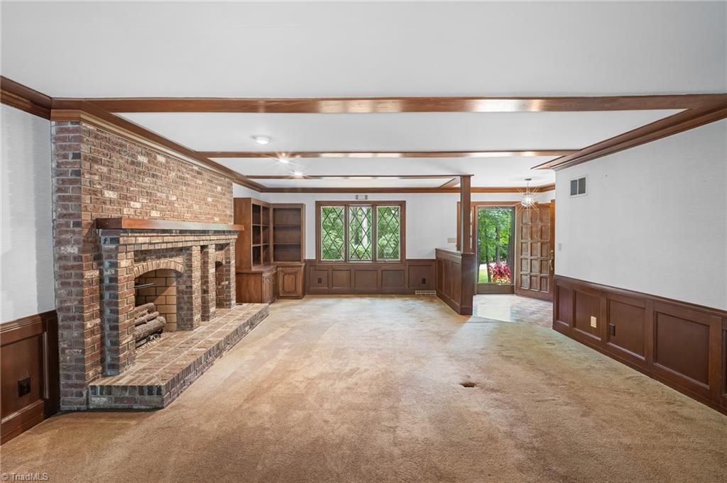 304 Cascade Drive High Point, NC 27265 - Photo 7 of 46