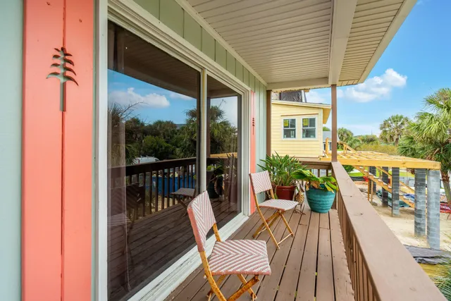 $1,400,000 | 912 West Ashley Avenue, Folly Beach, SC 29439