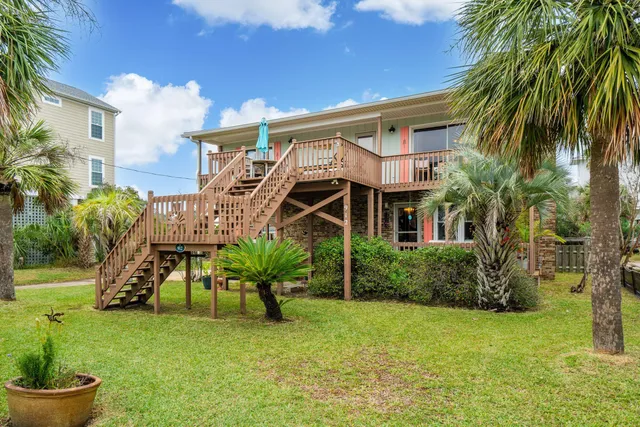 $1,400,000 | 912 West Ashley Avenue, Folly Beach, SC 29439