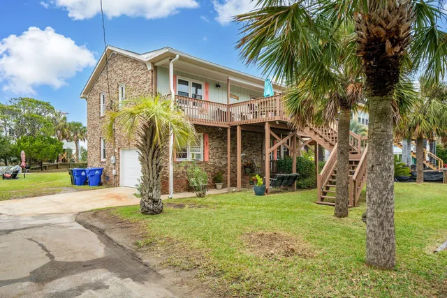$1,400,000 | 912 West Ashley Avenue, Folly Beach, SC 29439