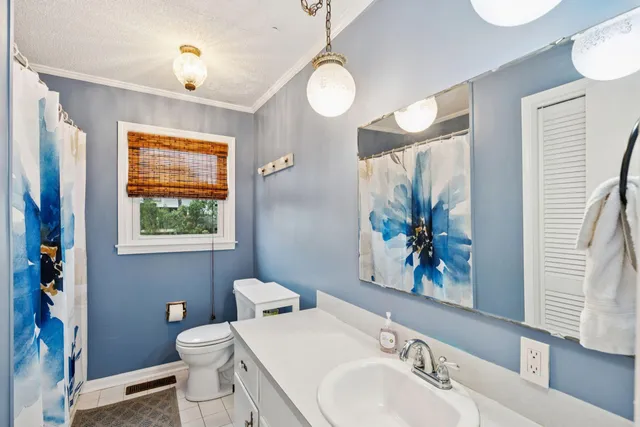 $1,400,000 | 912 West Ashley Avenue, Folly Beach, SC 29439