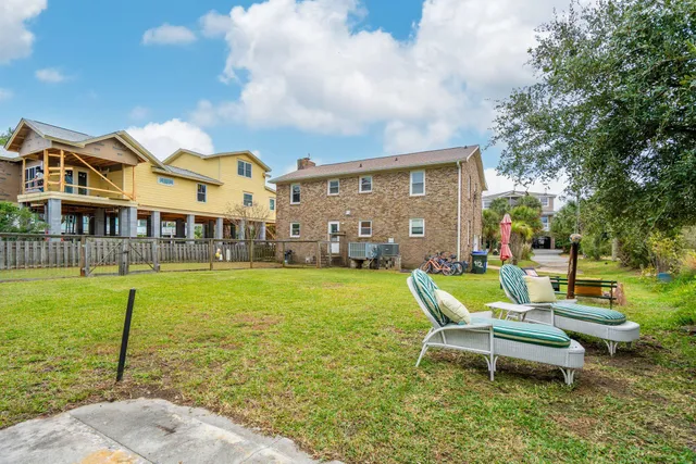 $1,400,000 | 912 West Ashley Avenue, Folly Beach, SC 29439
