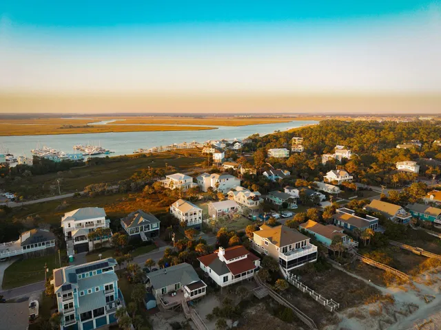 $1,400,000 | 912 West Ashley Avenue, Folly Beach, SC 29439