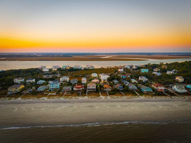 $1,400,000 | 912 West Ashley Avenue, Folly Beach, SC 29439