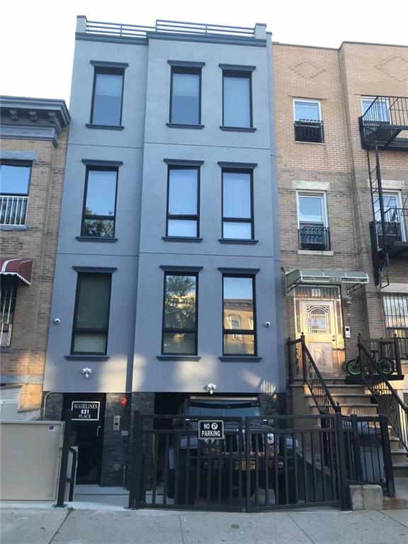 621 48th Street Brooklyn, NY 11220 - Photo 2 of 14 a building view