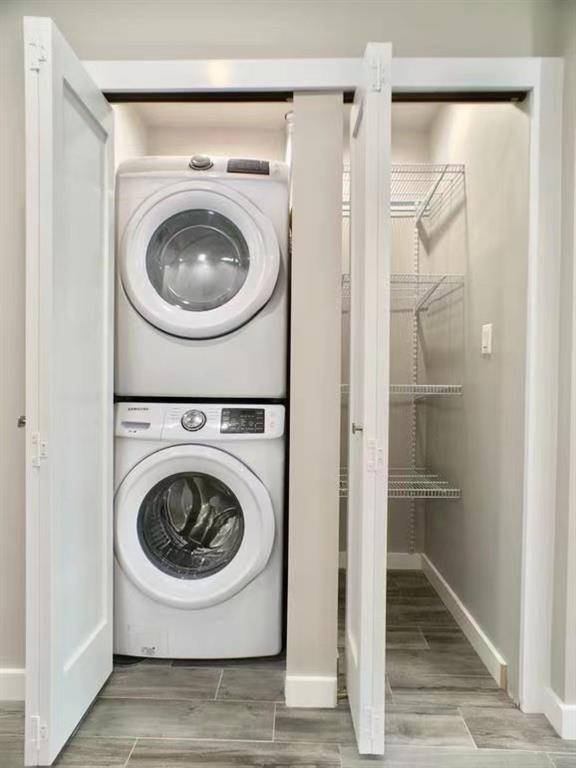 621 48th Street Brooklyn, NY 11220 - Photo 10 of 14 a utility room with sink washer and dryer