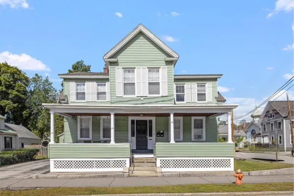 $2,300 | 36 Centre Street, Unit 1, Concord, NH 03301