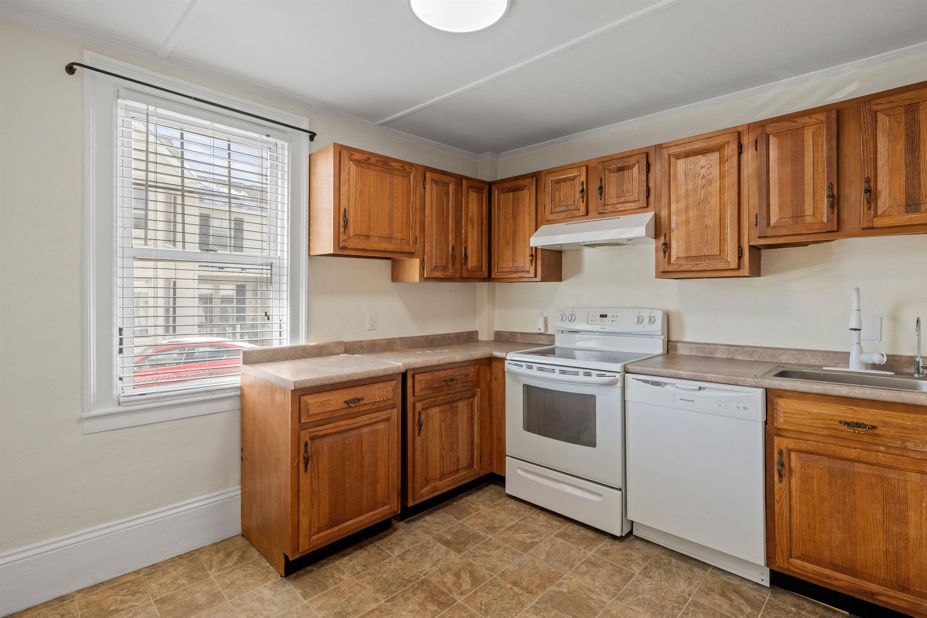 36 Centre Street, Unit 1 Concord, NH 03301 - Photo 12 of 23