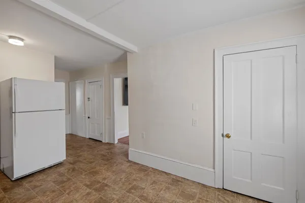 $2,300 | 36 Centre Street, Unit 1, Concord, NH 03301