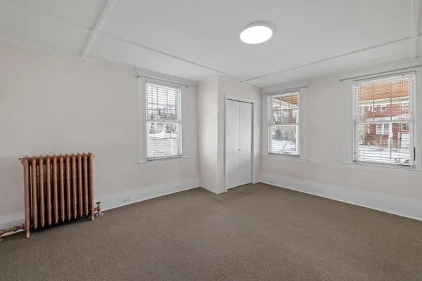 $2,300 | 36 Centre Street, Unit 1, Concord, NH 03301