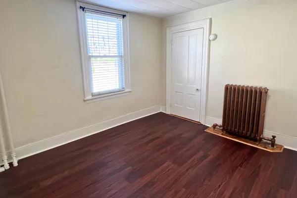 $2,300 | 36 Centre Street, Unit 1, Concord, NH 03301