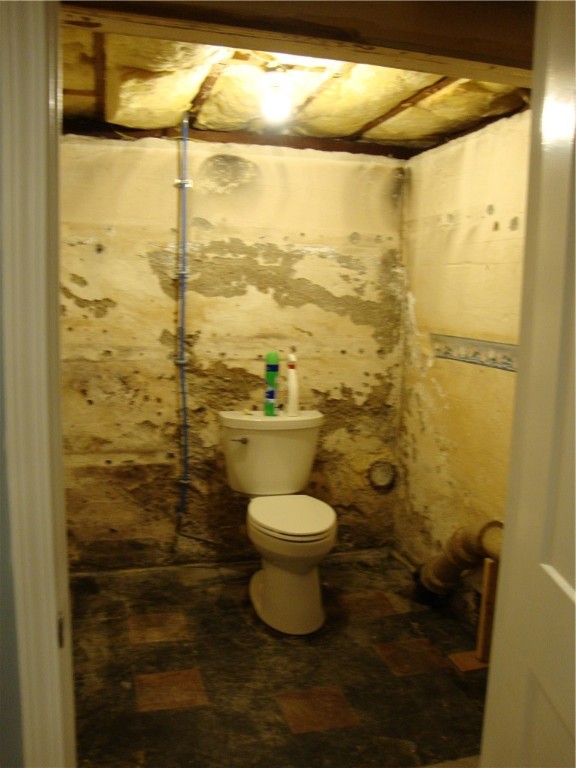 141 Calaman Road Cranston, RI 02910 - Photo 30 of 30 Unfinished Bathroom