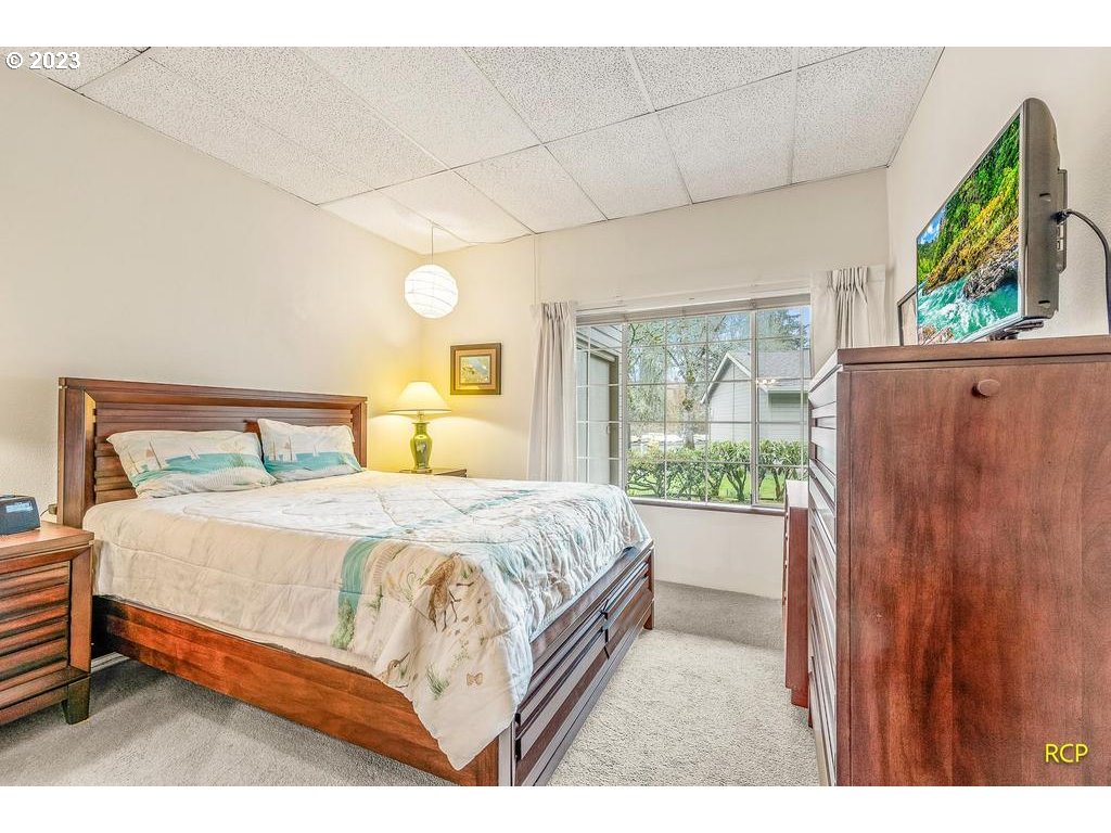 13775 Southwest Scholls Ferry Road, Unit 108 Beaverton, OR 97008 - Photo 12 of 31 Gallery Image 12