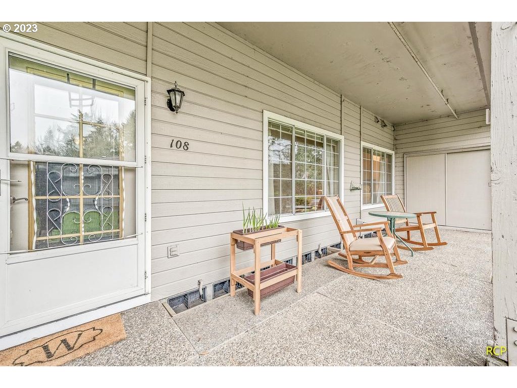 13775 Southwest Scholls Ferry Road, Unit 108 Beaverton, OR 97008 - Photo 21 of 31 Gallery Image 21