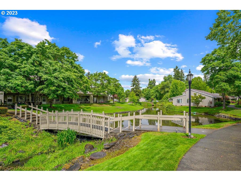 13775 Southwest Scholls Ferry Road, Unit 108 Beaverton, OR 97008 - Photo 28 of 31 Gallery Image 28