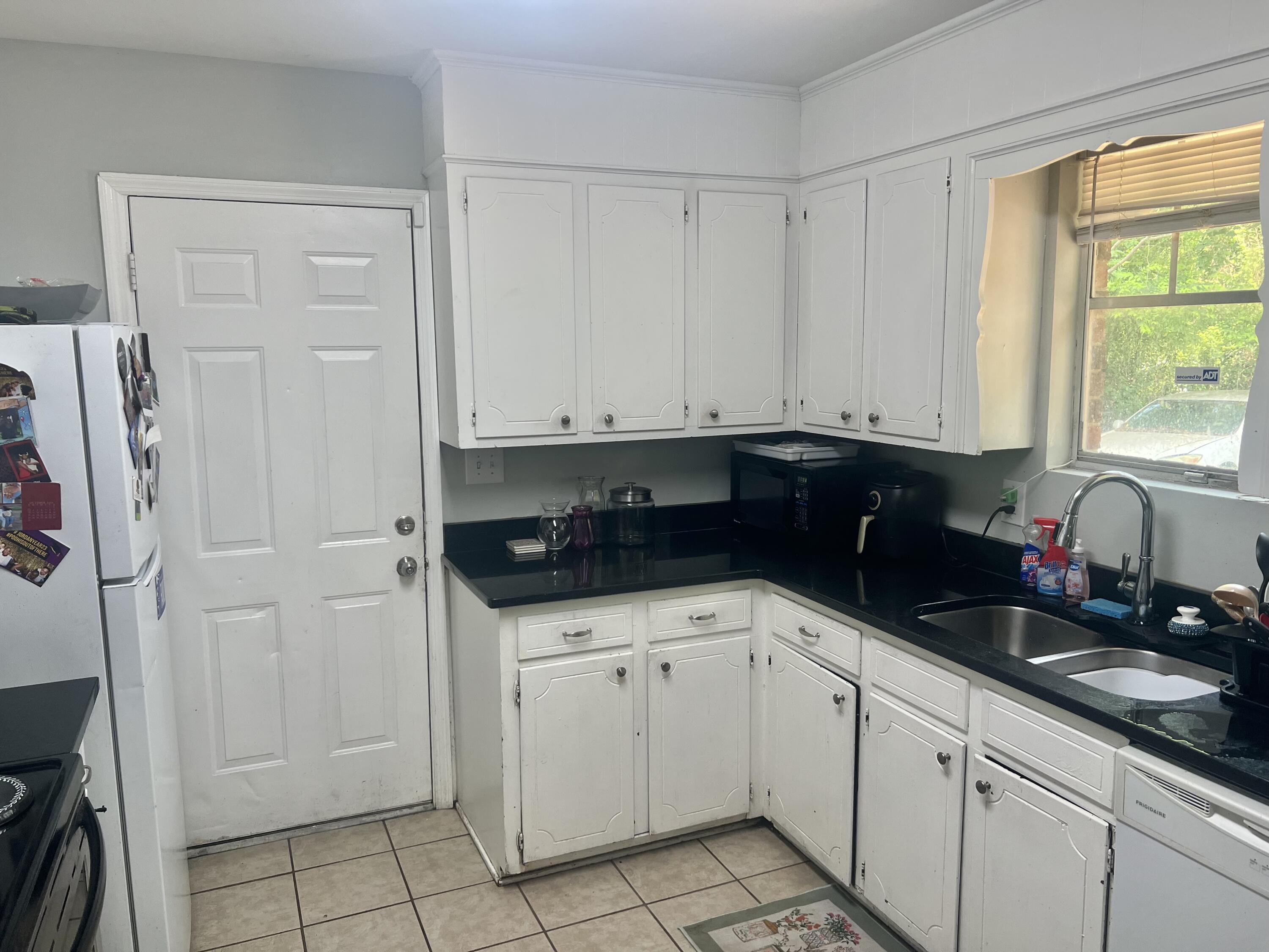 3407 Charing Cross Court Augusta, GA 30906 - Photo 5 of 15 IMG_5996