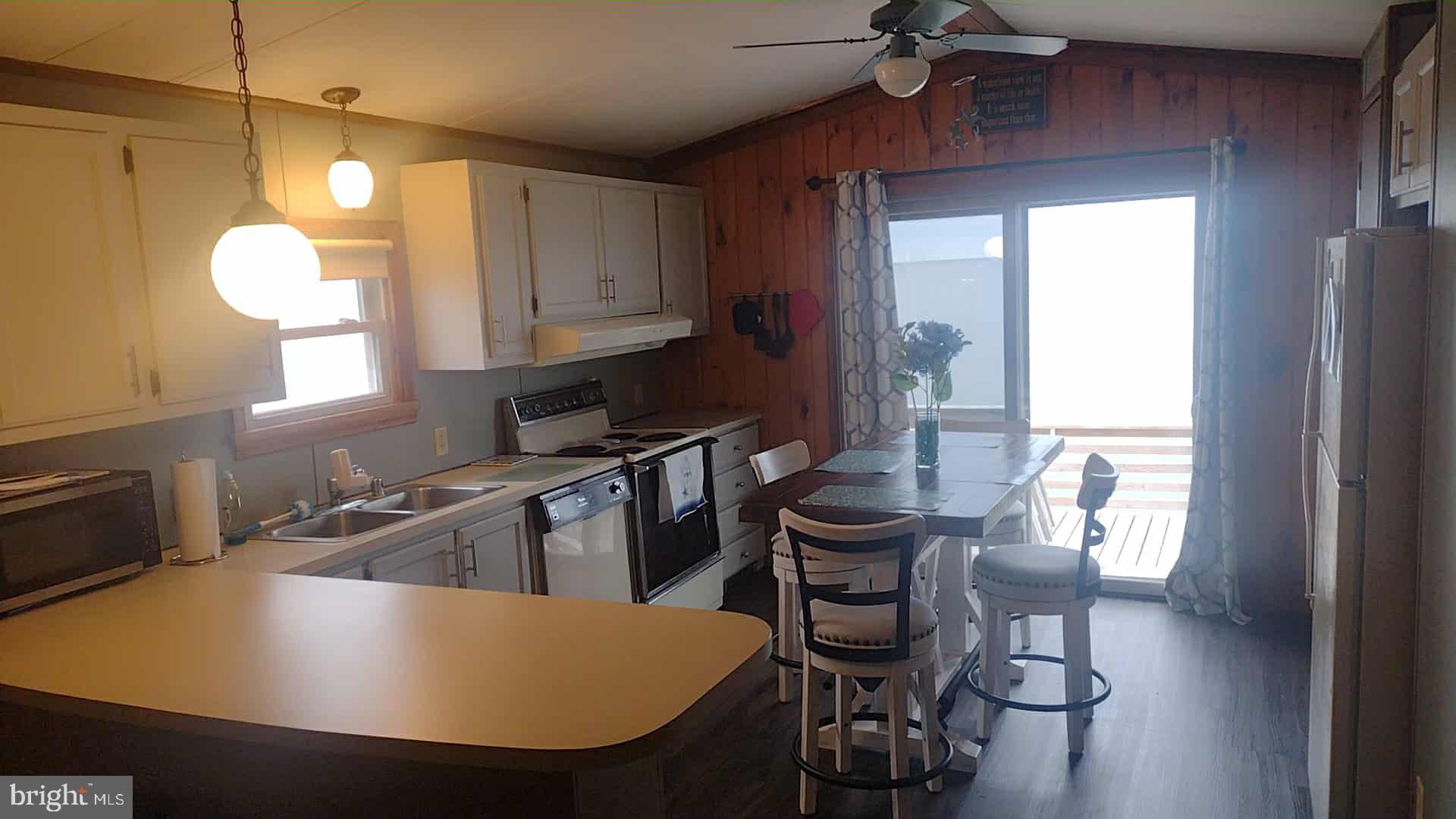 212 New Jersey Avenue Fortescue, NJ 08321 - Photo 9 of 17