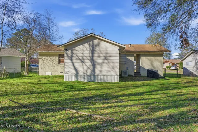 $79,000 | 303 Parkdale Drive, Hattiesburg, MS 39401