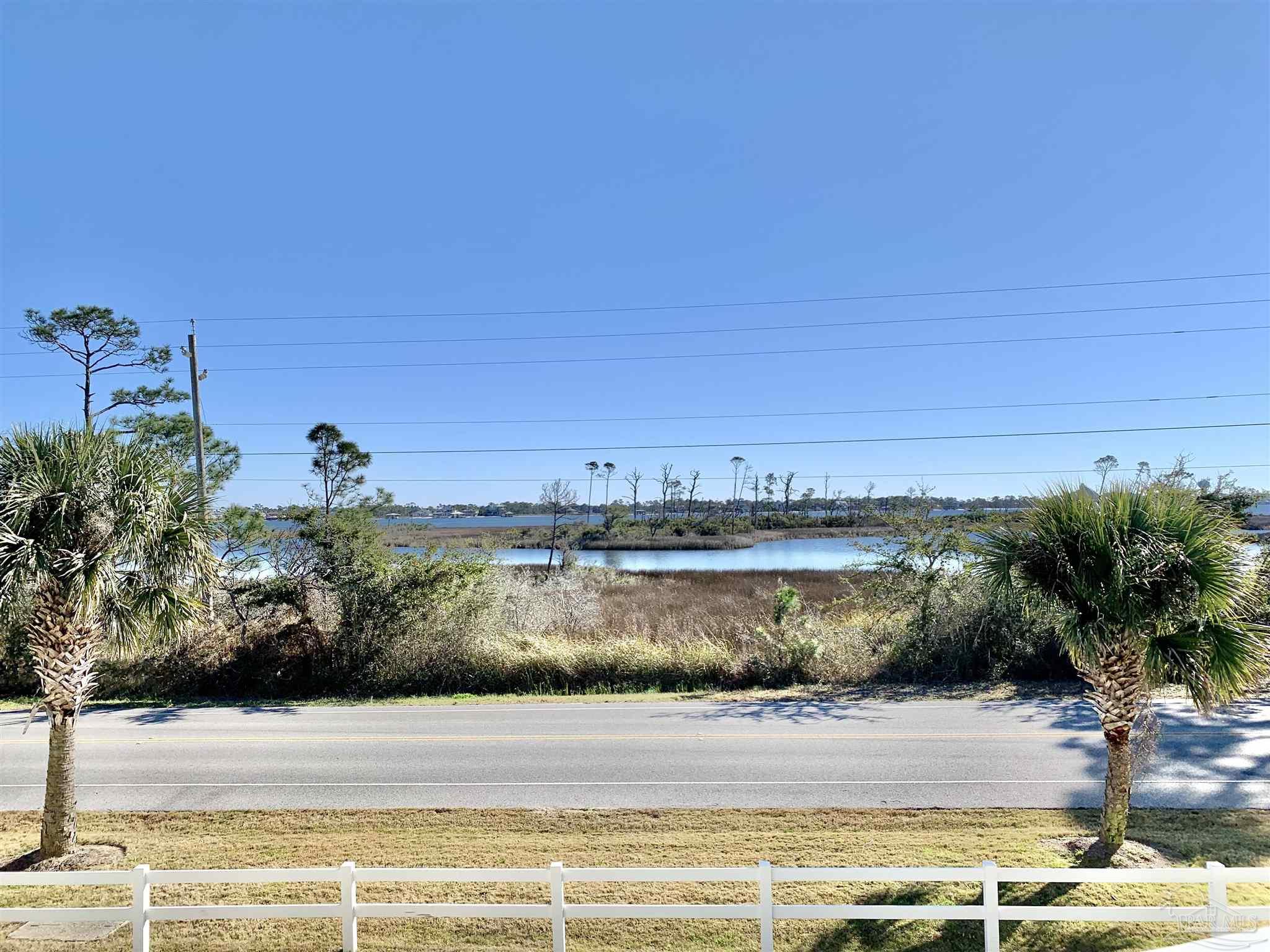 16010 Innerarity Point Road Pensacola, FL 32507 - Photo 14 of 50