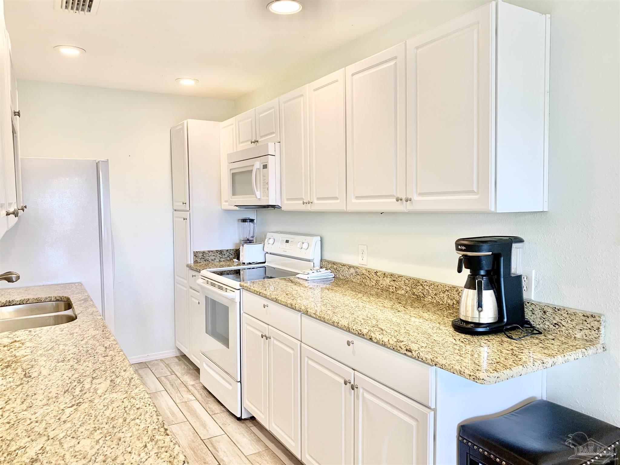 16010 Innerarity Point Road Pensacola, FL 32507 - Photo 22 of 50