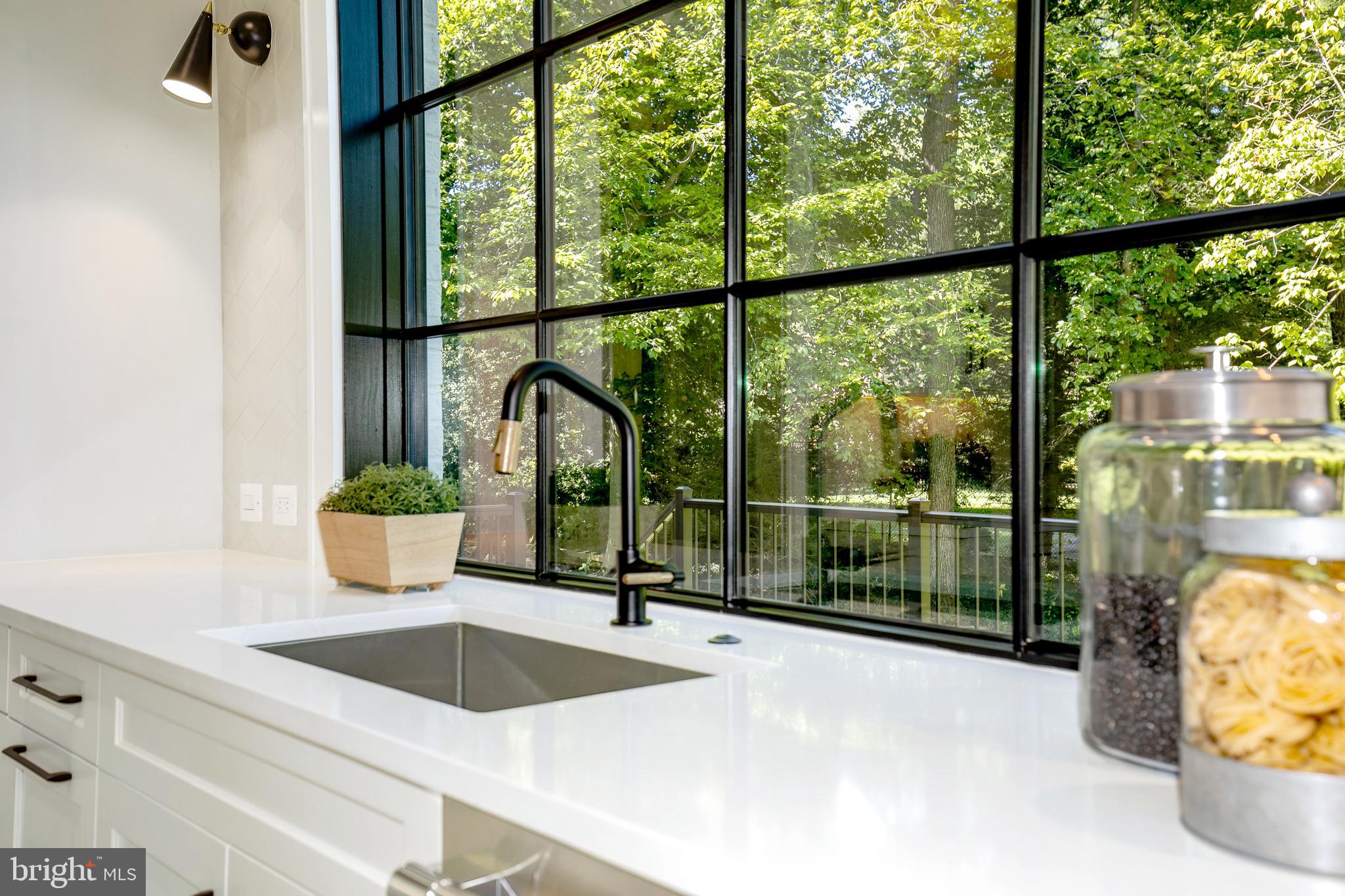 8020 Georgetown Pike McLean, VA 22102 - Photo 15 of 109