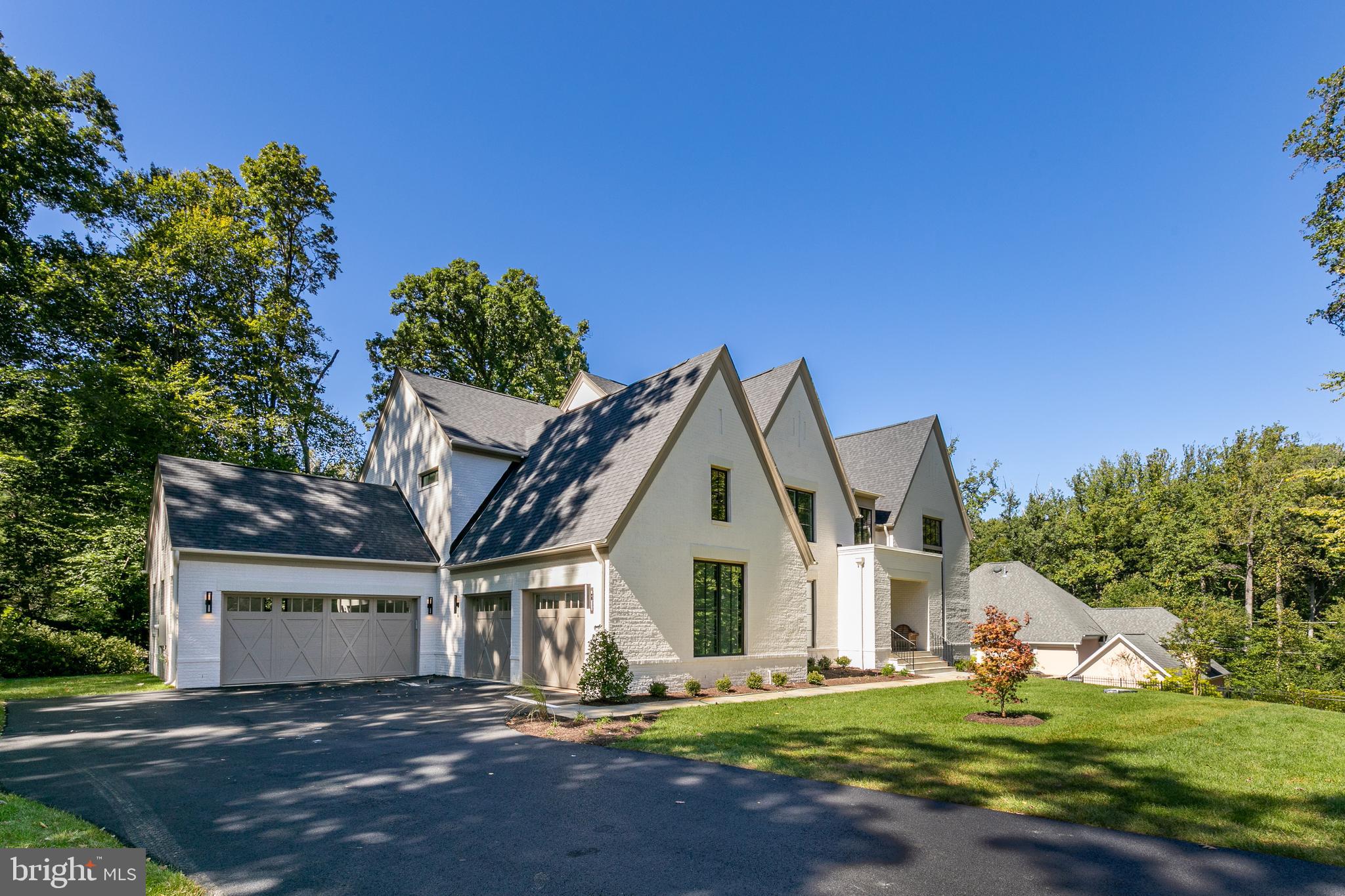 8020 Georgetown Pike McLean, VA 22102 - Photo 2 of 109