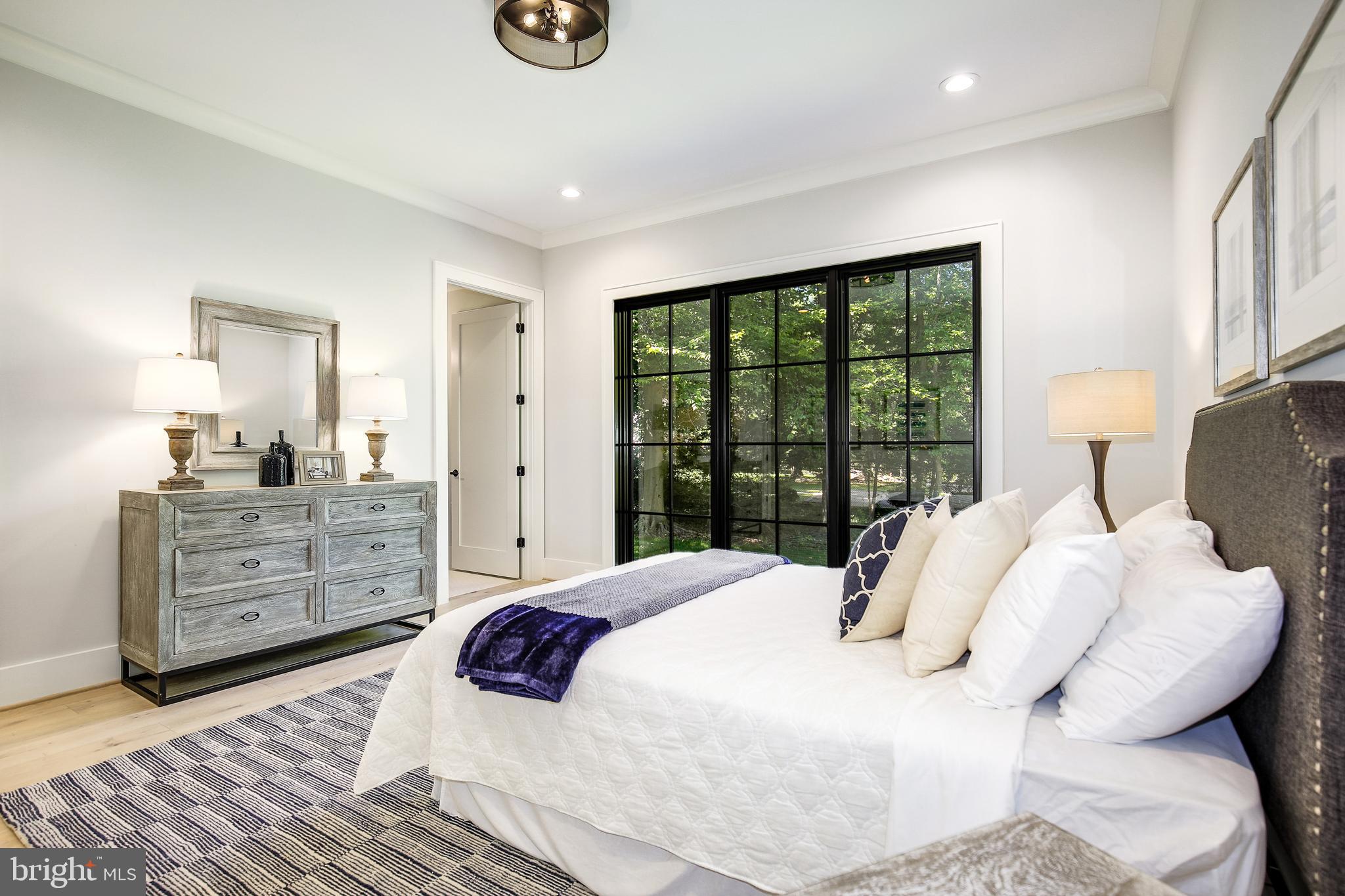 8020 Georgetown Pike McLean, VA 22102 - Photo 39 of 109