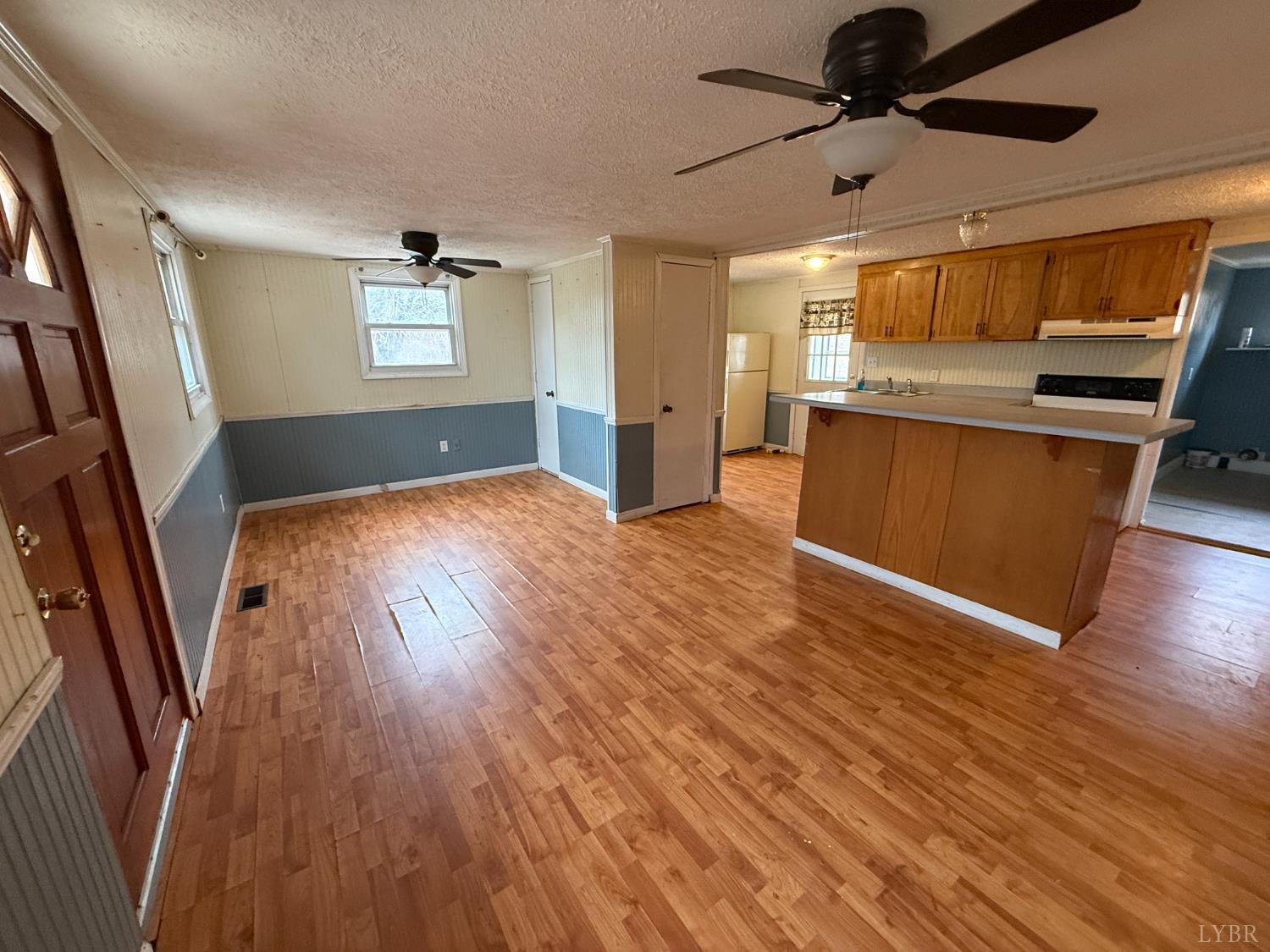 1120 Player Road Gretna, VA 24557 - Photo 4 of 25