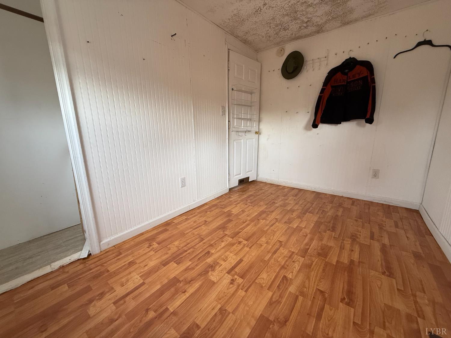 1120 Player Road Gretna, VA 24557 - Photo 10 of 25